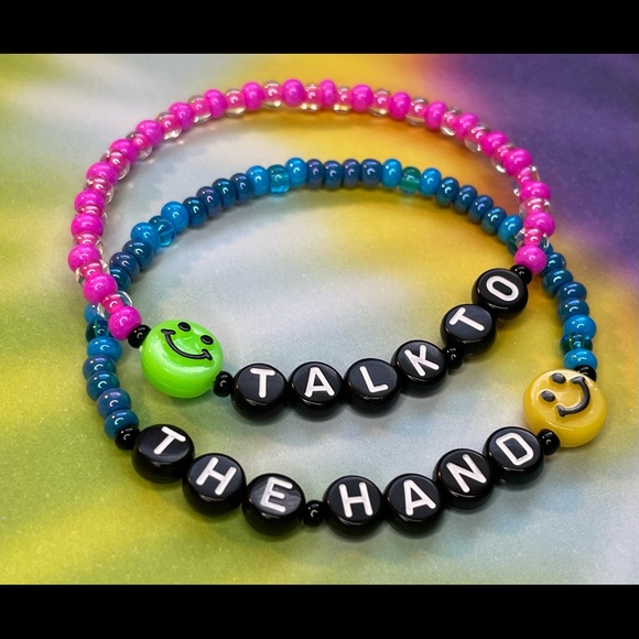 Talk To The Hand Bracelet Smiley Face Stack Set Seed Beads 90s Nostalgia - Picture 2 of 3